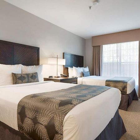 Chase Suites Brea-Fullerton - North Orange County Екстер'єр фото