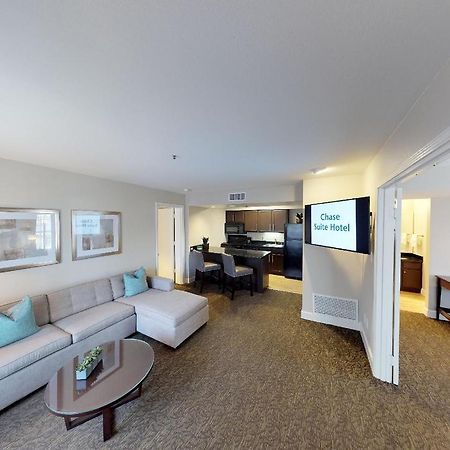 Chase Suites Brea-Fullerton - North Orange County Екстер'єр фото