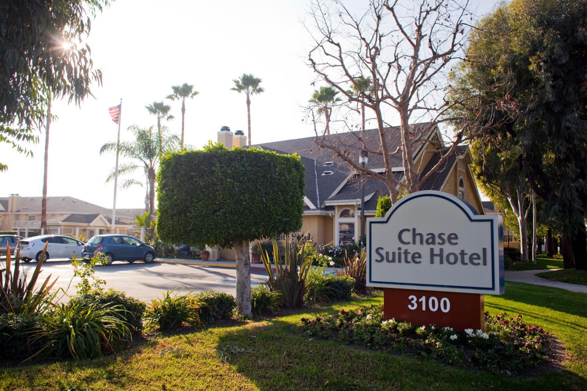 Chase Suites Brea-Fullerton - North Orange County Екстер'єр фото