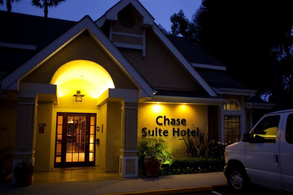 Chase Suites Brea-Fullerton - North Orange County Екстер'єр фото